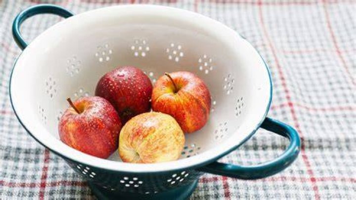 Are 2 apples a day too much