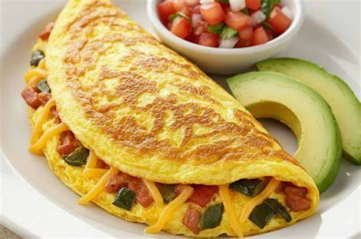 Are IHOP omelette real eggs
