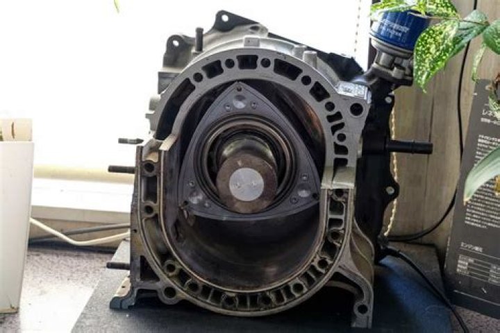 Are rotary engines 2 stroke