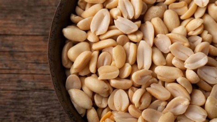 Can peanuts cause joint pain