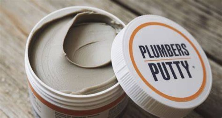 Can putty stop a water leak