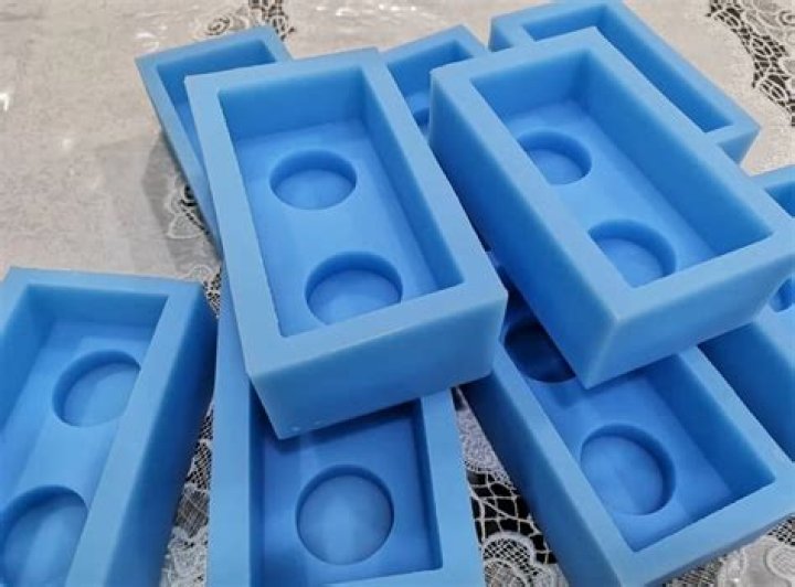 Can silicone molds be heated