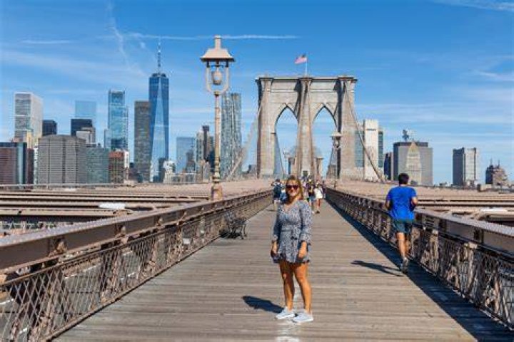 Can the Brooklyn Bridge Fall