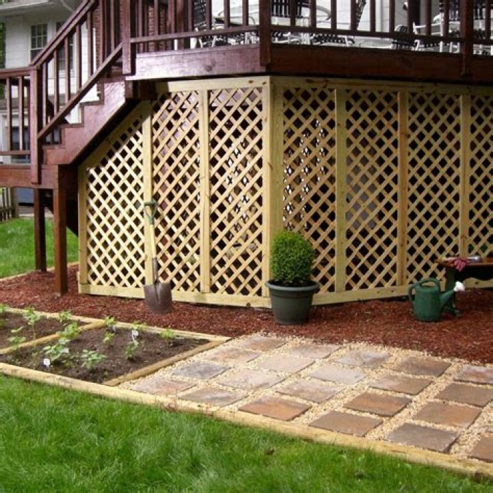 Can you cut a lattice panel