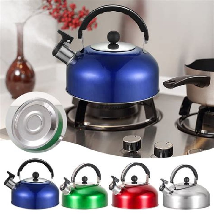Do Staub tea kettles whistle