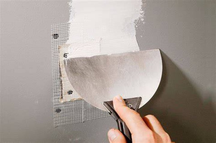Do you need to prime plasterboard before tiling