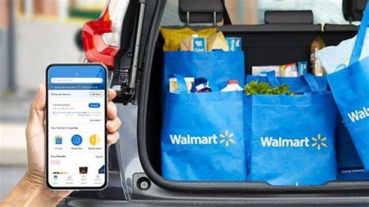 Do you tip at Walmart pickup
