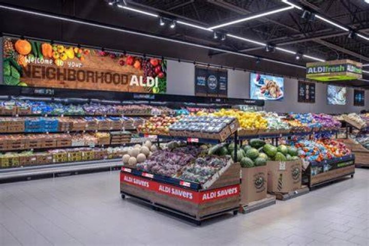 Does Aldi have fresh produce