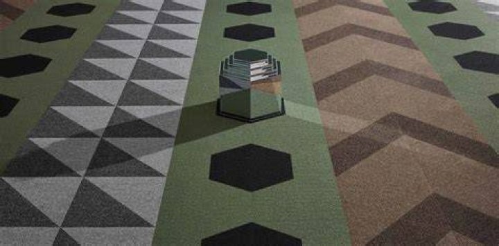 Does carpet or trim go first