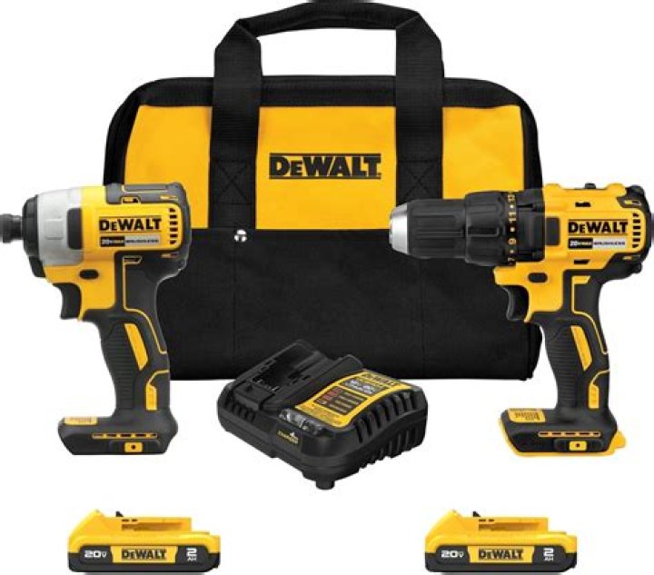 Does Dewalt make a tool box