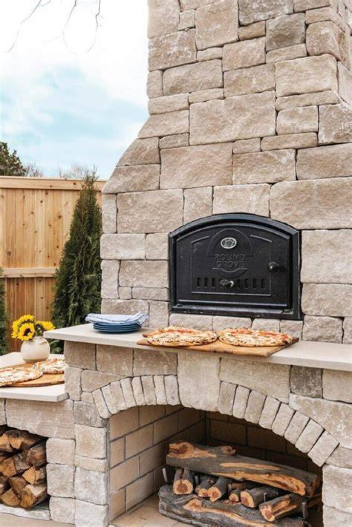 Does exposed brick lose heat