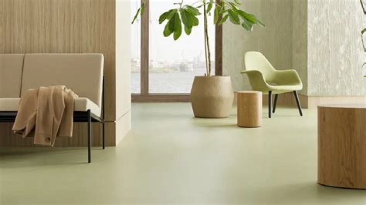 Does Marmoleum change color