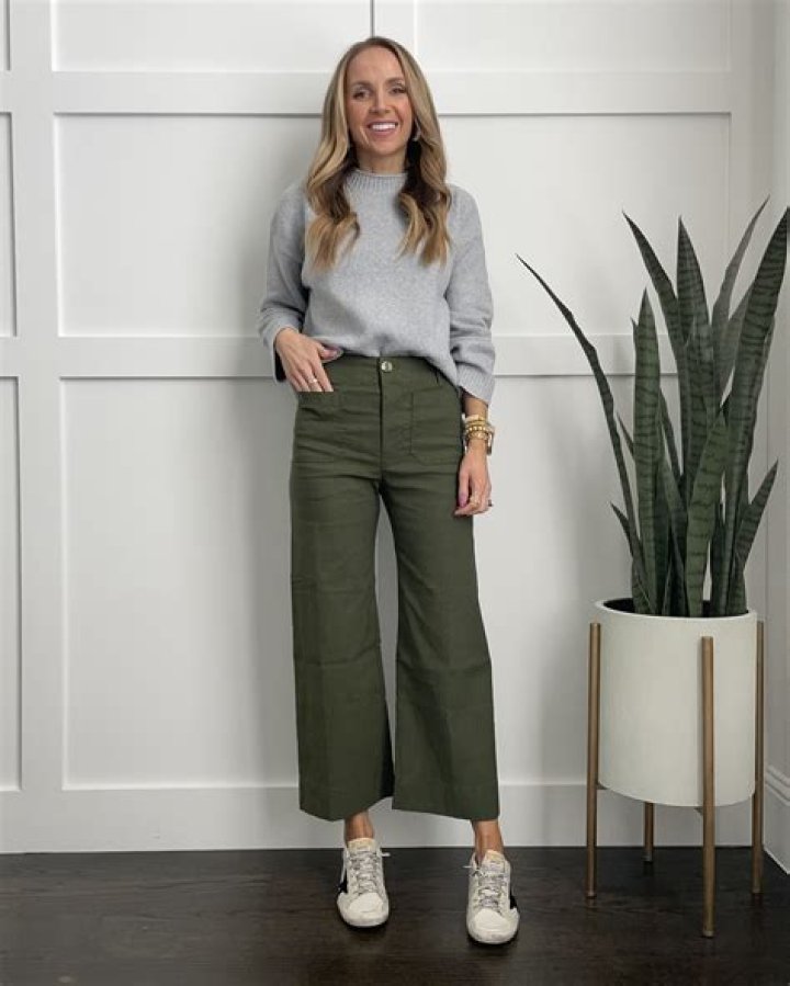 Does olive green match GREY