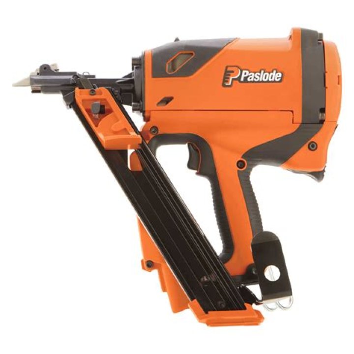 Does Paslode gas fit Hitachi