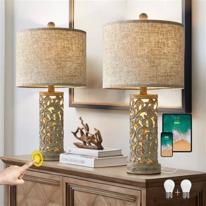 Does Target have touch lamps