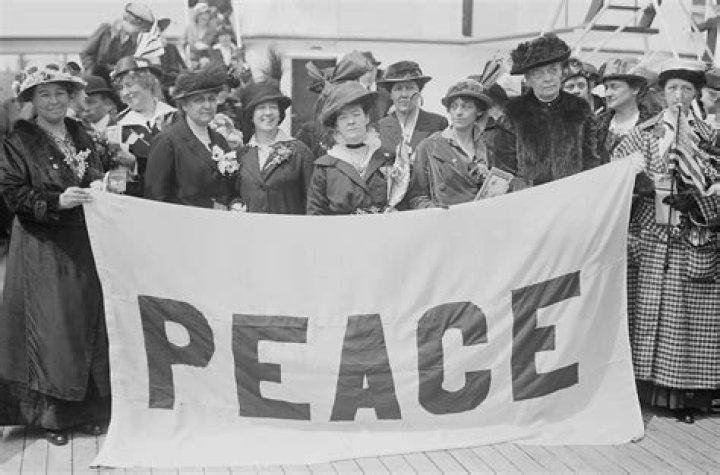 How did pacifists affect ww1