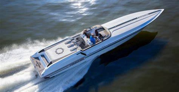 How do boats sink on purpose
