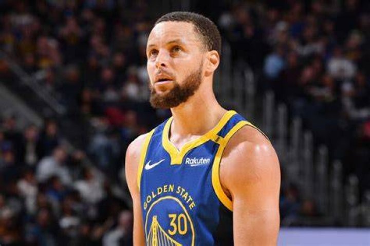 How do I contact Steph Curry