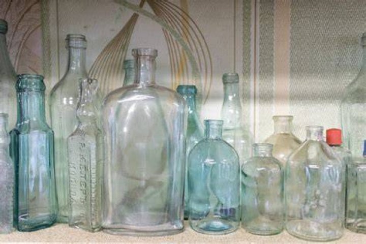 How do I identify old dishes