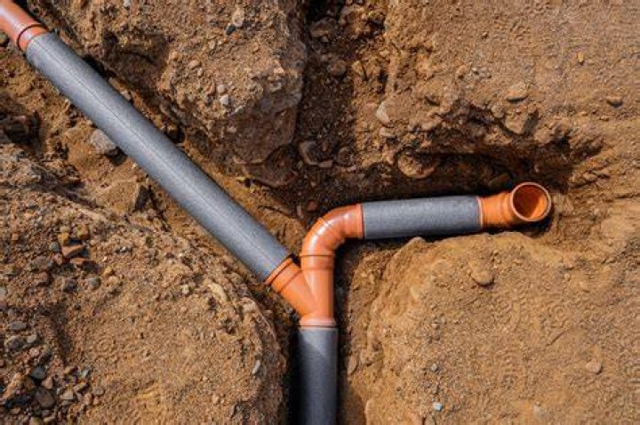 How do you join a soil pipe