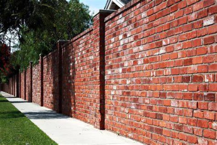 How do you vent a brick wall