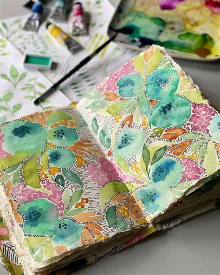 How does art journaling work