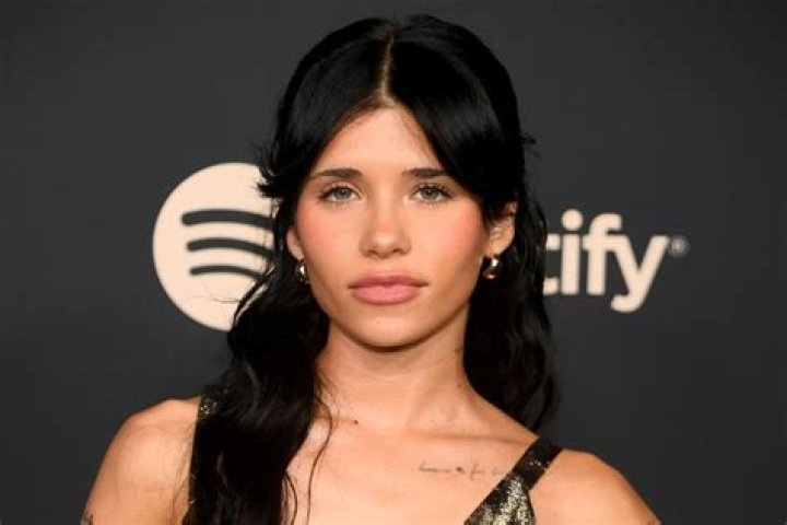 How old is Nessa from TikTok