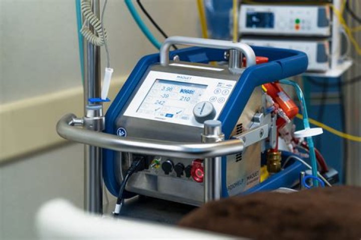 Is ECMO used for hypothermia