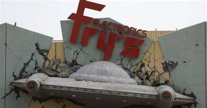 Is Frys Electronics closing