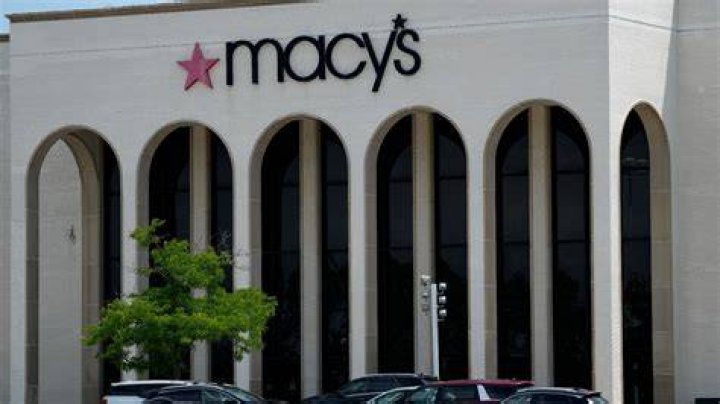 Is it easy to work at Macys