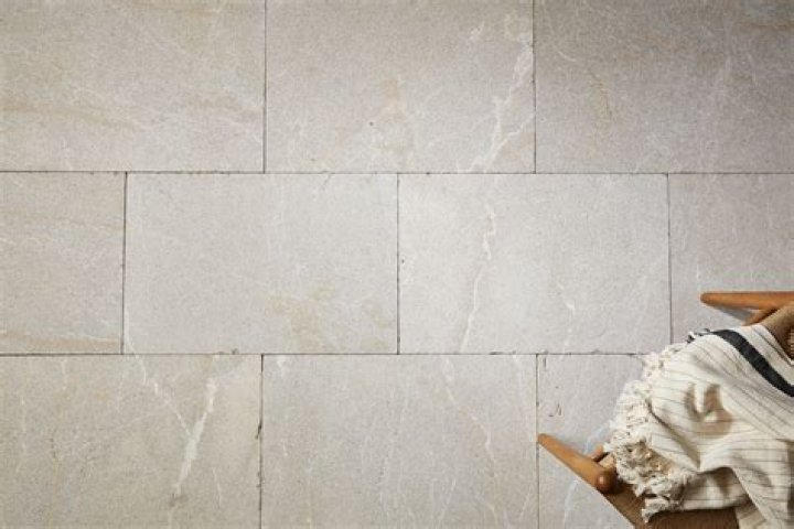 Should stone tile be sealed
