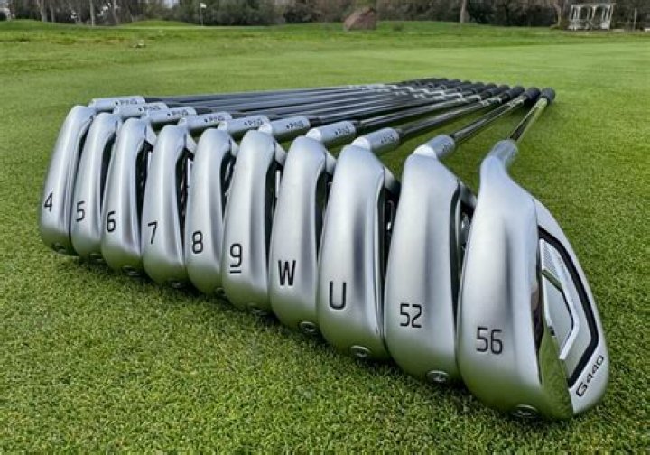 What degrees are golf irons