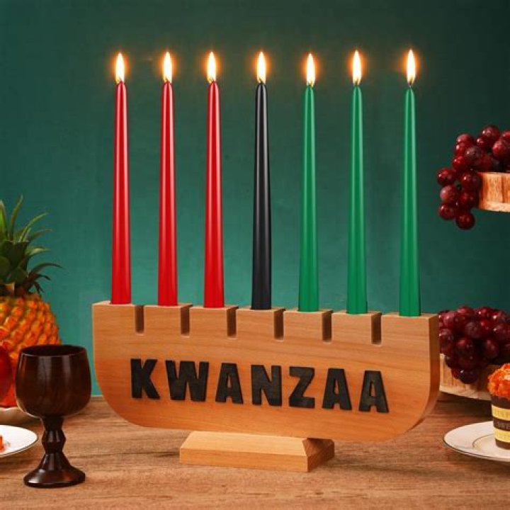 What goes on a Kwanzaa table