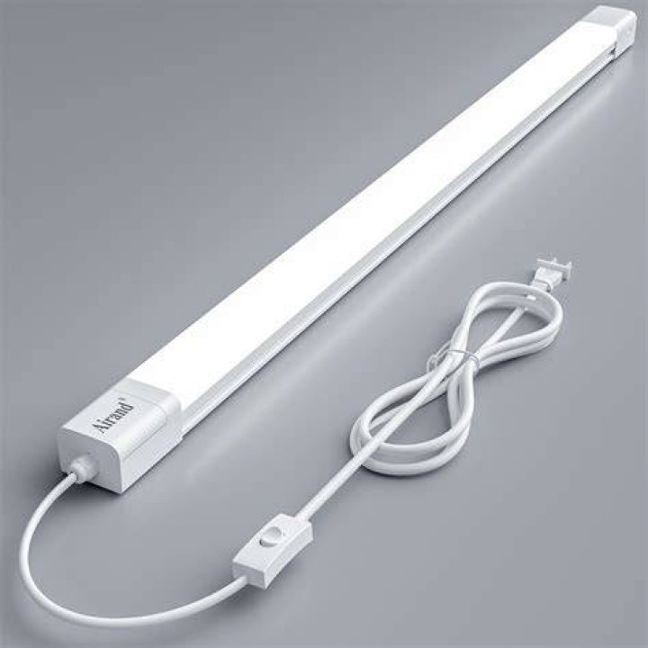 What is a linkable LED light