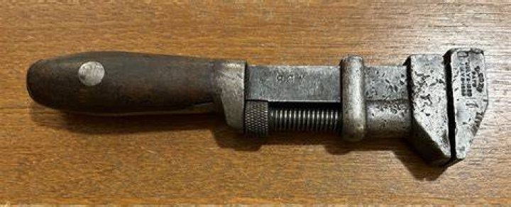 What is a pipe wrench called