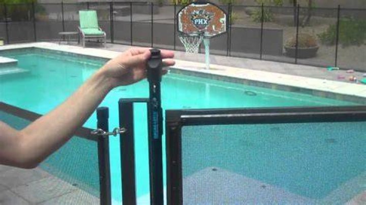 What is a self latching gate