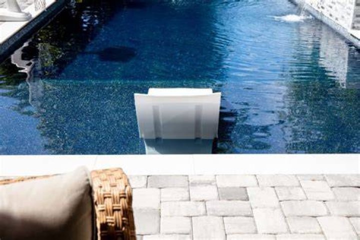 What is service mode on pool