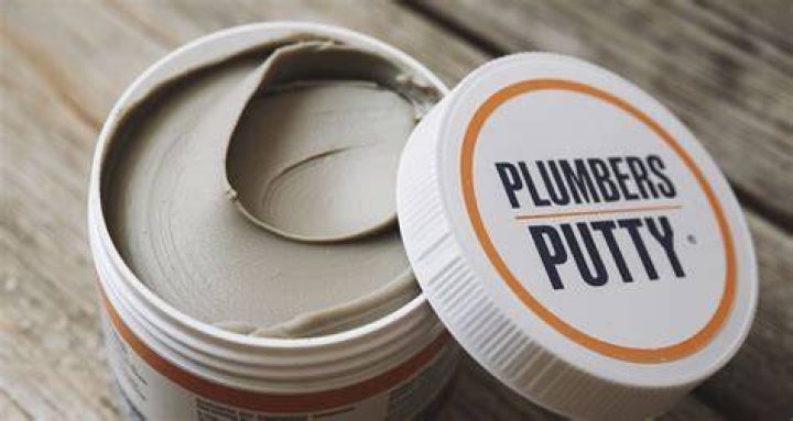 What is spray putty used for