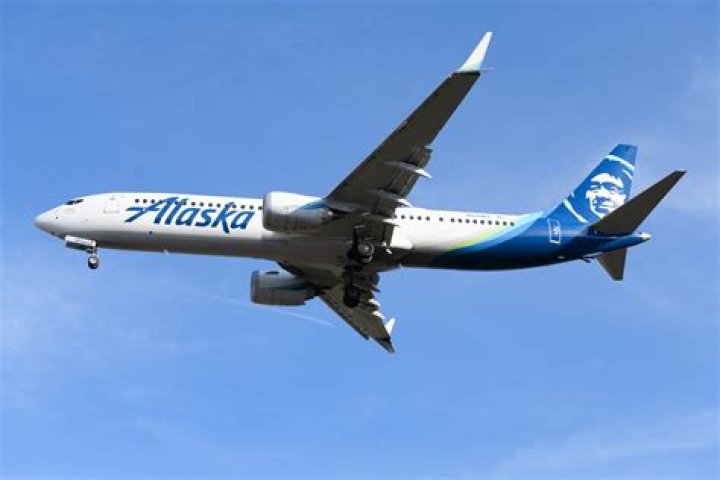 What routes does 737 Max Fly