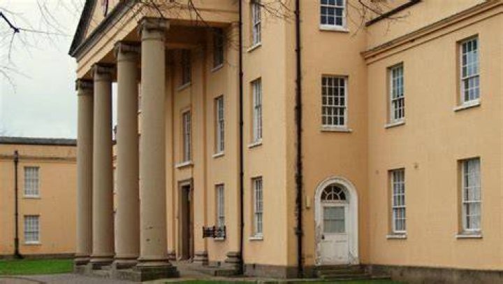 When did Bedlam Asylum close
