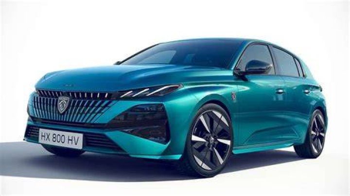 When did Peugeot 308 change