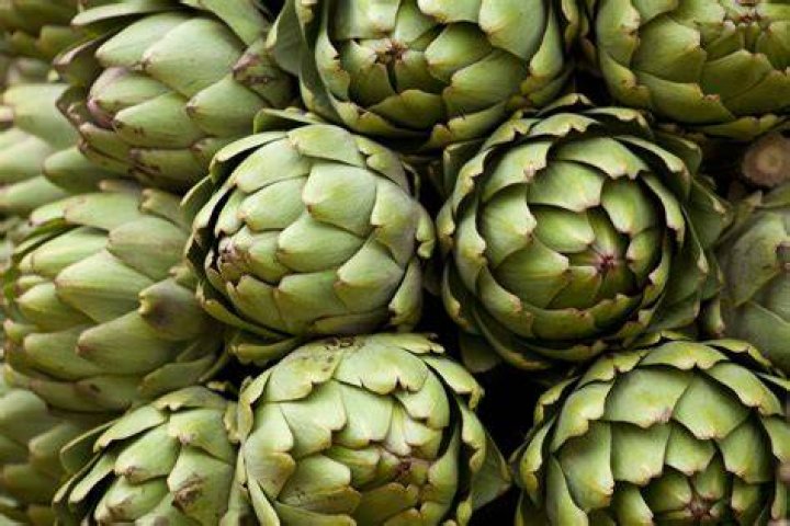 When should I buy artichokes