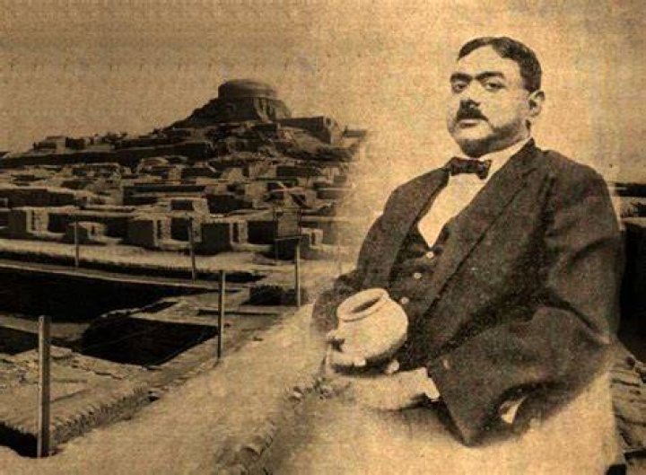 Who discovered Mohenjo Daro