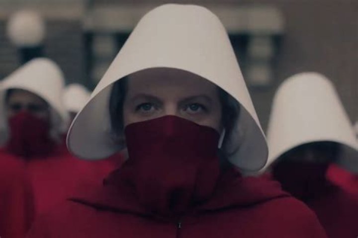 Why is the moon an important symbol in The Handmaids Tale